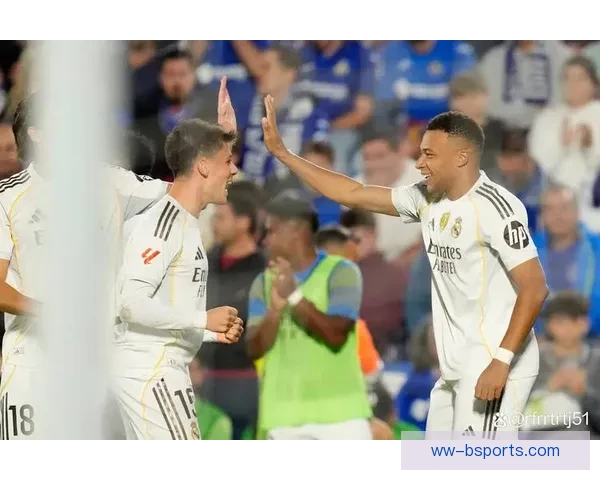 2025欧冠焦点战皇马客战安菲尔德激烈对决前瞻